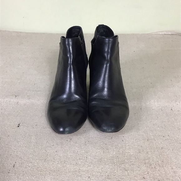 Vero Cuoio Signature black leather ankle bootie Women’s Size 8.5 - Picture 2 of 10